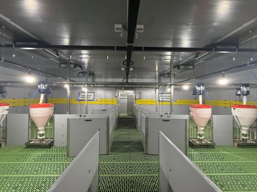 국립공주대학교 차세대 스마트팜 ICT 융합기술 연구센터의 생산성 향상과 환경제어 기능을 갖춘 스마트 돈사 테스트베드 이미지.