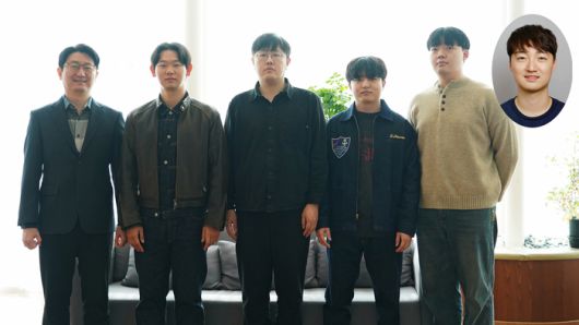 왼쪽부터 이규빈 AI융합학과 교수, 노상준 박사과정생, 김종원·강래영·남동우 석박사통합과정(박사과정), 백승혁 한국기계연구원 선임연구원.