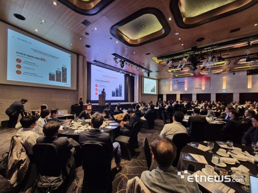 엑스게이트는 '2025 엑스게이트 파트너 세미나'에서 주요 신제품들을 대거 공개했다. IT 트렌드와 보안 시장의 주요 이슈를 공유하는 자리로 마련 행사에는 300여명의 협력사 관계자가 참석해 성황을 이뤘다.