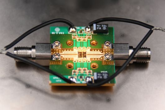 ETRI가 개발한X-대역 질화갈륨(GaN)전력증폭기 MMIC 칩