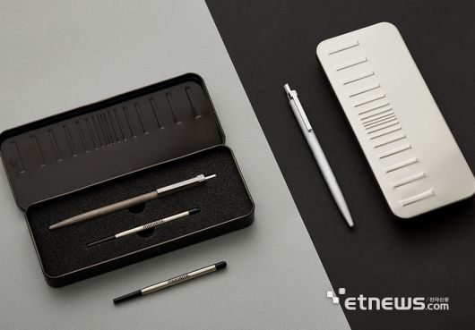 프리미엄 유성볼펜 프러스펜 3000 프라임.