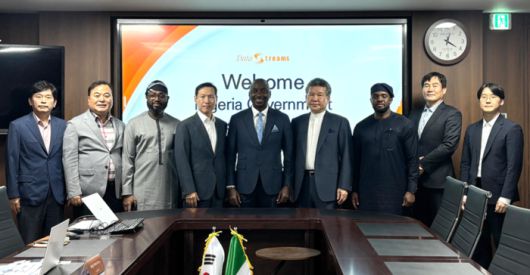 데이터스트림즈는 지난 9일 서울 본사에서 '한국에서 배우는 데이터 기반 디지털 경제'를 주제로 한-나이지리아 디지털경제 대담회를 개최했다.  왼쪽 네번째부터  데이터스트림즈 이영상 대표, 나이지리아 우무누보 대통령디지털창조경제 고문,