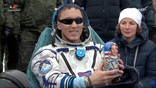 9일(현지시간) 미국 항공우주국(NASA) 소속 한국계 미국인 우주인 조니 킴(Jonny Kim)이 국제우주정거장(ISS)에서 8개월간의 임무를 마치고 지구로 귀환했다. (화면 = NASA 공식 유튜브 캡처)