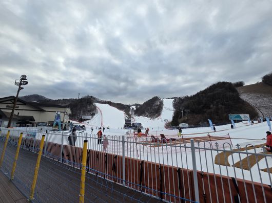 사진= 엘리시안 강촌 리조트 스키장 / 박병창 기자