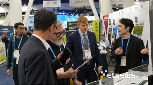 파네시아 CES 2026 전시 부스 현장 모습.