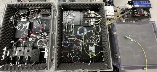 설치된 광주파수빗 레이저 및 안정화 시스템 / KAIST