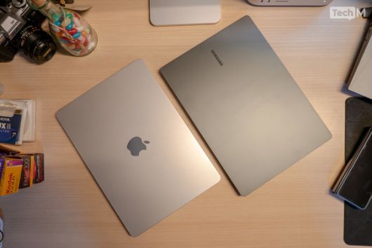 맥북에어(왼쪽)과 갤럭시북3 프로 /사진=테크M