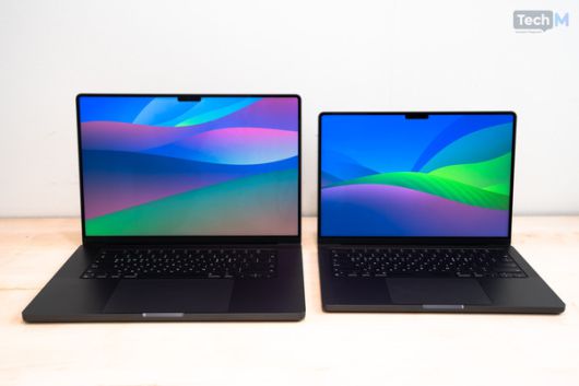 맥북 프로 16형(왼쪽)과 14형 /사진=테크M