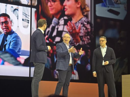 (왼쪽부터)토마스 자우에레시그 SAP 고객 서비스 및 딜리버리 총괄, 제프 스콧 미주 SAP 사용자 그룹(ASUG) CEO, 얀 길그 SAP 아메리카 및 SAP 비즈니스 스위트 부문 최고매출책임자 /사진=남도영 기자