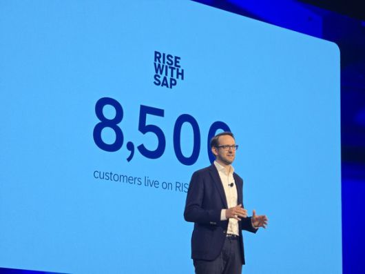 토마스 자우에레시그 SAP 고객 서비스 및 딜리버리 총괄이 21일(현지시간) 미국 올랜도 오렌지카운티 컨벤션센터에서 열린 'SAP 사파이어 2025' 행사에서 기조연설을 하고 있다. /사진=남도영 기자