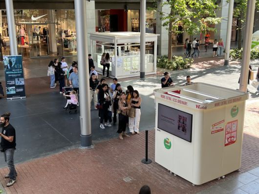 스페인 바르셀로나 쇼핑몰 '웨스트필드 라 마키니스트'에 설치된 체리포토 / 사진=체리 제공