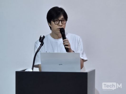 송지철 프리즘 스튜디오 리더가 프리즘 라이브 스튜디오 앱에 대해 설명하고 있다 / 사진=배수현 기자