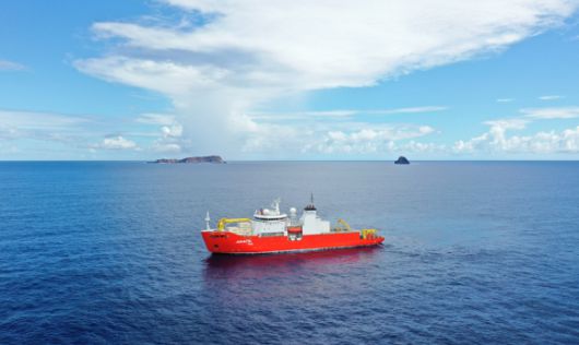 극지연구소는 쇄빙선 아라온호를 통가 현지에 투입해 관련 연구를 수행했다. [사진=극지연구소]