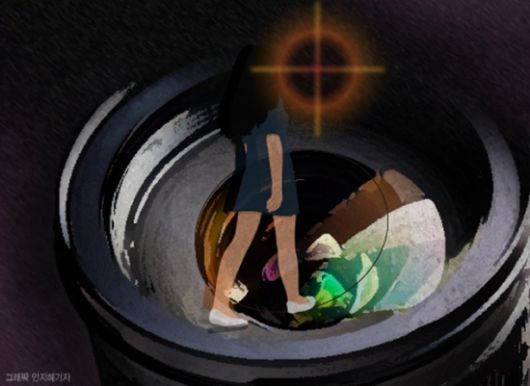 미국에서 인공지능(AI)을 이용하여 사진 속 여성의 옷을 벗기는 딥페이크 애플리케이션(앱)과 웹사이트의 이용자가 폭증하고 있는 것으로 알려졌다. 본 기사와 무관한 이미지. [사진=뉴시스]