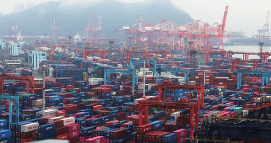 부산항 감만·신감만 부두 전경. [사진=연합뉴스]