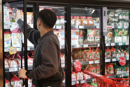 18일 서울 시내 한 마트에 국내산 김치가 진열돼 있다. 2025.5.18 [사진=연합뉴스]