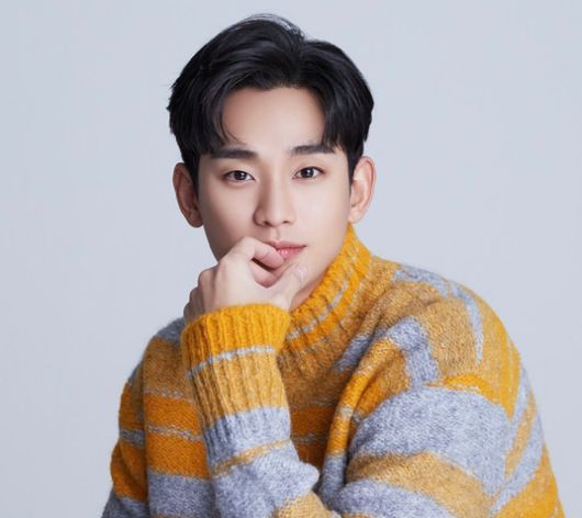 배우 김수현의 소속사가 김수현이 故 김새론에게 채무 변제를 강요하고 손해배상을 청구하지 않았다고 반박했다. [사진=김수현 인스타그램]