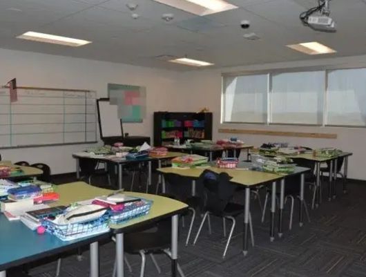 당시 유부녀였던 27세 사모라가 교실뿐만 아니라 차량에서도 자신과 성관계를 가졌다고 고백했다. 사진은 당시 브리트니 사모라가 맡았던 교실의 모습. [사진=Goodyear Police Department]