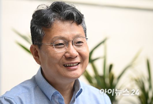 나영중 대동 P.BIZ 개발부문장이 지난 24일 서울 서초구 대동 서울사무소에서 아이뉴스24와 인터뷰를 하고 있다. [사진=곽영래 기자]