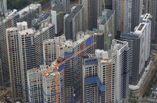 서울 한 아파트 건설현장. [사진=연합뉴스]