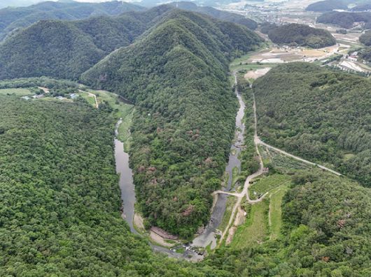 27일 울산광역시 울주군 언양읍 천전리 명문과 암각화 일대 드론 사진. 2025.5.27  [사진=연합뉴스]