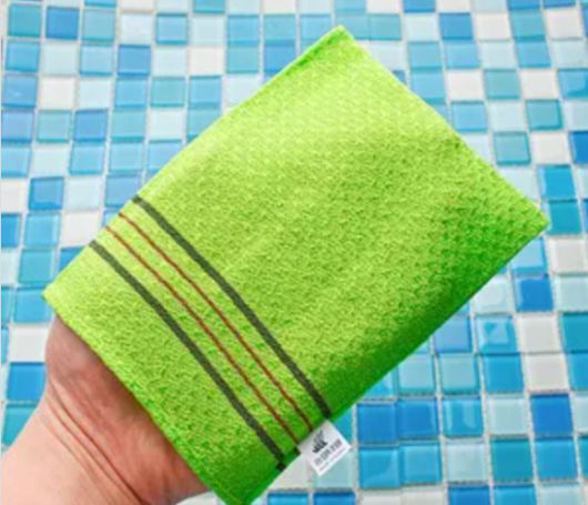 목욕탕에 세신(때밀이)을 받으러 갔다가 불쾌한 일을 겪었다는 한 누리꾼의 사연이 전해졌다. 사진은 이태리 타올. [사진=X 갈무리 ]