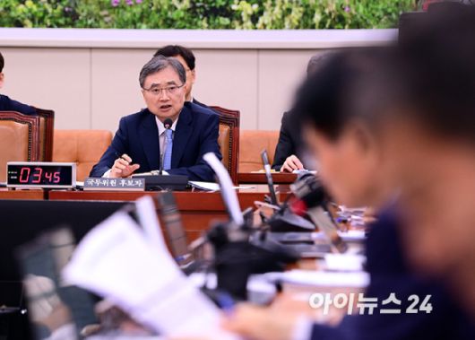 조현 외교부 장관 후보자가 17일 서울 여의도 국회 외교통일위원회에서 열린 인사청문회에서 의원 질의에 답변하고 있다. [사진=정소희 기자]