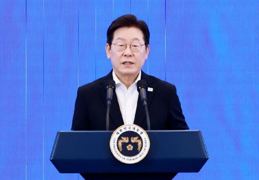 이재명 대통령이 13일 청와대 영빈관에서 열린 국정기획위원회 국민보고대회에서 발언하고 있다. 2025.8.13 [사진=연합뉴스]