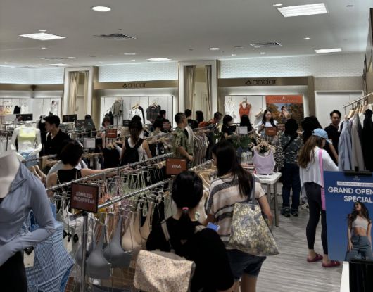 안다르 싱가포르 다카시마야 매장. [사진=안다르]