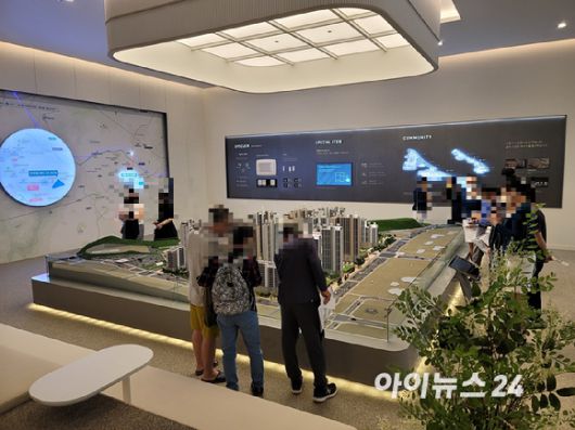 2022년 9월 15일 인덕원자이SK뷰 견본주택 전경. [사진=아이뉴스24DB]