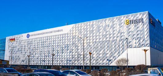 이마트가 울란바토르의 서부 중심지에 세운 몽골 이마트 5호점 드래곤터미널점. [사진=이마트]