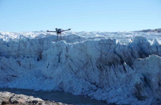 그린란드 러셀빙하를 관측하는 UM-4 드론. [사진=과기정통부]