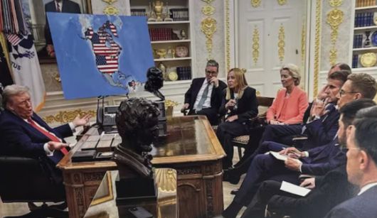 지도에 그린란드와 캐나다, 베네수엘라 영토까지 성조기 표시를 한 합성 사진. [사진=도널드 트럼프 트루스소셜]