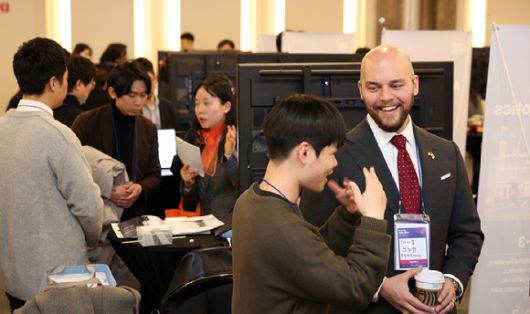 21일 서울 코엑스 아셈 볼룸에서 열린 ‘CES AI 혁신 플라자’ 행사장의 모습. [사진=산업통상부, 코트라]