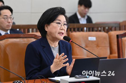 이혜훈 기획예산처 장관 후보자가 23일 오전 서울 여의도 국회 재정경제기획위원회에서 열린 인사청문회에서 발언하고 있다.