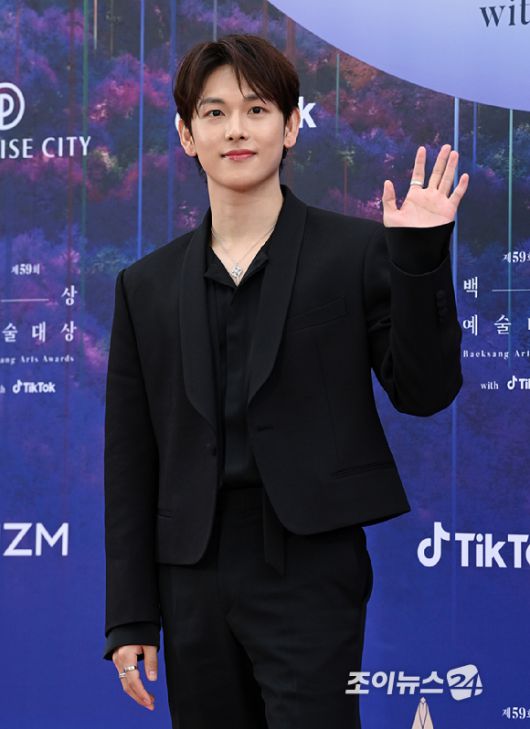 배우 임시완이 28일 오후 인천 파라다이스시티에서 열린 제59회 백상예술대상 레드카펫에서 포즈를 취하고 있다. [사진=조이뉴스24 DB]