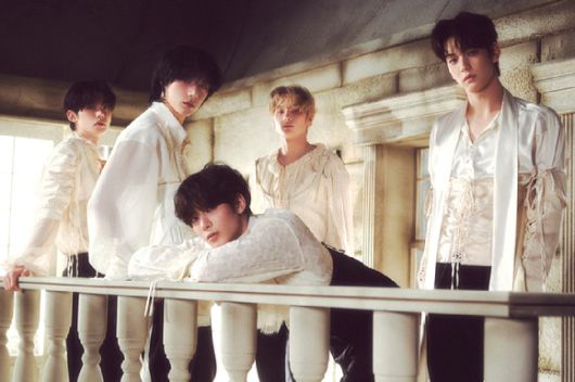 투모로우바이투게더 콘셉트 포토 [사진=빅히트뮤직]