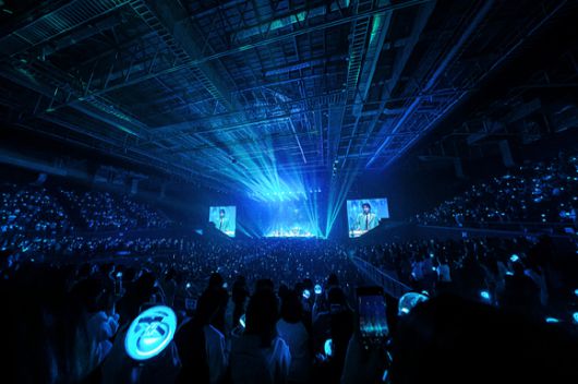 밴드 엑스디너리 히어로즈가 5월 2일부터 5일까지 서울 송파구 올림픽공원 올림픽홀에서 열린 새 월드투어 '엑스디너리 히어로즈 '뷰티풀 마인드' 월드 투어'에서 공연을 펼치고 있다. [사진=JYP엔터테인먼트]