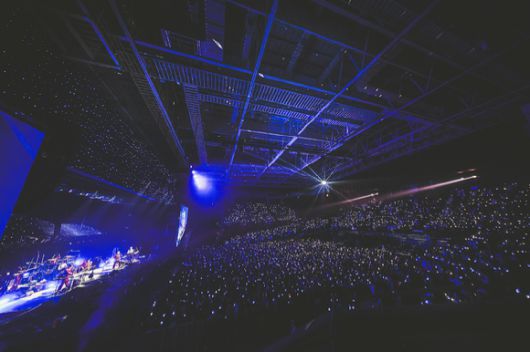 밴드 엑스디너리 히어로즈가 5월 2일부터 5일까지 서울 송파구 올림픽공원 올림픽홀에서 열린 새 월드투어 '엑스디너리 히어로즈 '뷰티풀 마인드' 월드 투어'에서 공연을 펼치고 있다. [사진=JYP엔터테인먼트]