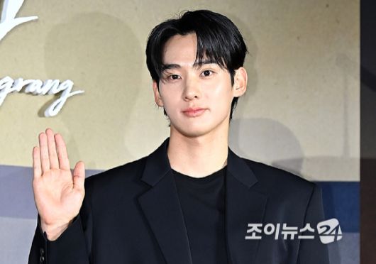 배우 정가람이 13일 서울 신도림 라마다 호텔에서 열린 넷플릭스 시리즈 '탄금' 제작발표회에서 포토타임을 갖고 있다. [사진=곽영래 기자]