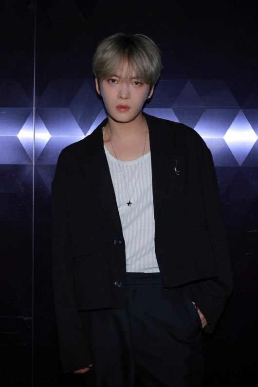 가수 김재중이 19일 오후 서울 상암동 MBC 골든마우스홀에서 열린 EP '뷰티 인 카오스'(Beauty in Chaos) 발매 기념 기자간담회에서 포즈를 취하고 있다 [사진=인코드]