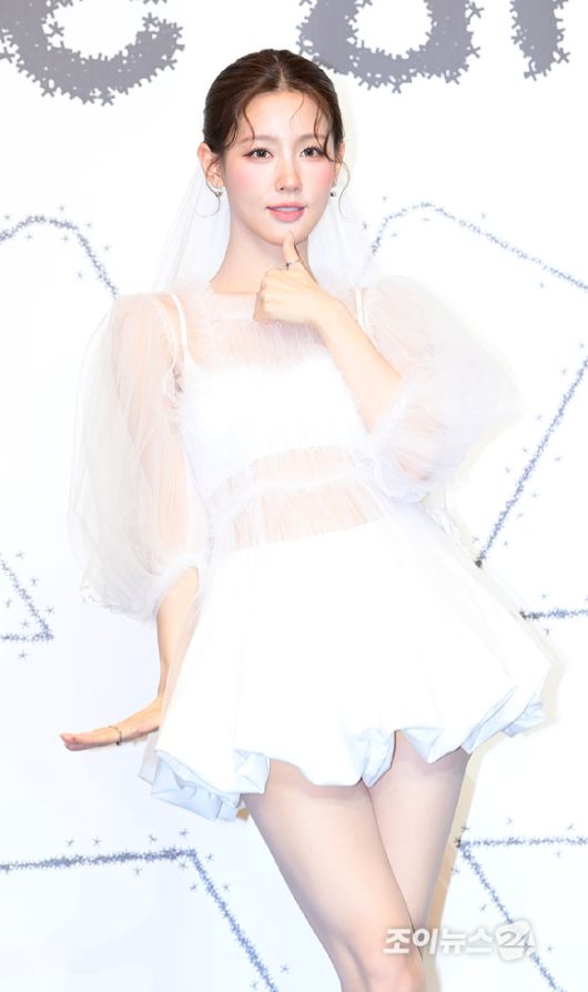 그룹 아이들 미연이 19일 오후 서울 강남구 조선 팰리스 서울 강남에서 열린 아이들(i-dle) 미니 8집 '위 아(We are)' 기자간담회에 참석하고 있다. [사진=정소희 기자]