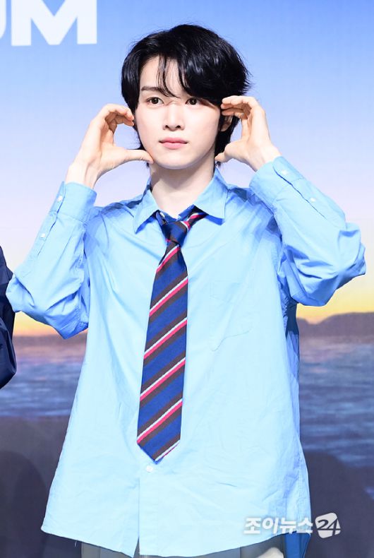 그룹 라이즈 성찬이 19일 오전 서울 용산구 블루스퀘어에서 열린 라이즈(RIIZE) 첫 정규 'ODYSSEY(오디세이)' 쇼케이스에 참석하고 있다. [사진=정소희 기자]