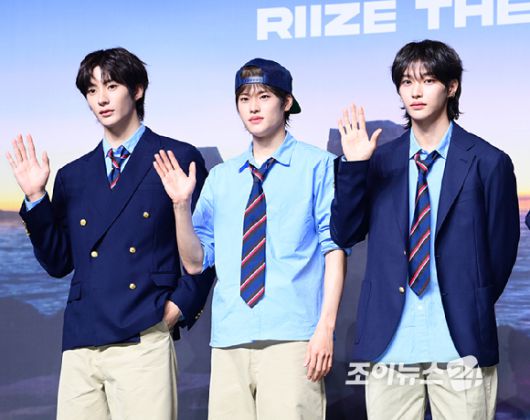 그룹 라이즈 앤톤-소희-원빈이 19일 오전 서울 용산구 블루스퀘어에서 열린 라이즈(RIIZE) 첫 정규 'ODYSSEY(오디세이)' 쇼케이스에 참석하고 있다. [사진=정소희 기자]