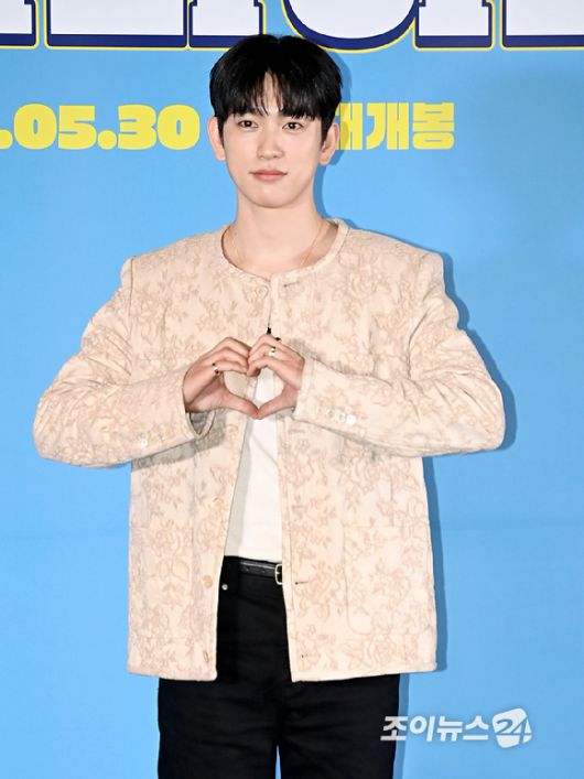 배우 진영이 26일 오후 서울 용산구 CGV용산아이파크몰에서 영화 ‘하이파이브’ 언론시사회에서 포토타임을 갖고 있다. [사진=곽영래 기자]