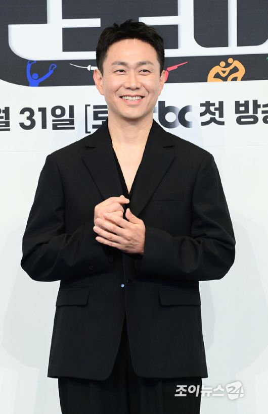 배우 오정세가 29일 오후 서울 구로구 신도림동 더 링크 서울 트리뷰트 포트폴리오 호텔에서 열린 JTBC 토일 드라마 '굿보이' 제작발표회에 참석하고 있다. [사진=정소희 기자]