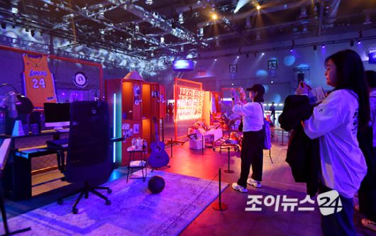 방탄소년단(BTS)과 아미(ARMY, 팬덤명)의 특별한 축제 'BTS FESTA'가 13일 경기도 고양시 킨텍스에서 진행되고 있다. [사진=문수지 기자]
