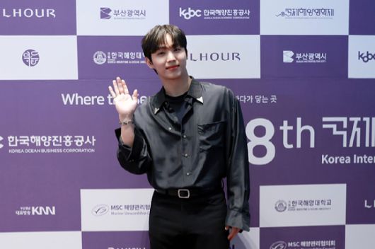 비투비 임현식이 '2025 국제해양영화제'에 참석해 포즈를 취하고 있다. [사진=비투비컴퍼니]