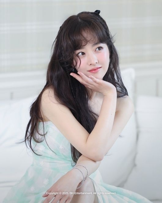 박보영 [사진=BH엔터테인먼트 SNS]