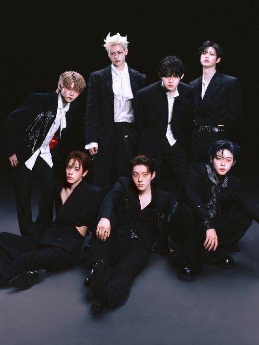 클로즈 유어 아이즈 단체 이미지 [사진=언코어]